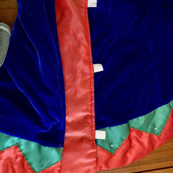 Santa’s Best Christmas Tree Skirt Large 55” Satin Lined Nutcracker Tab Closure - Picture 4 of 6